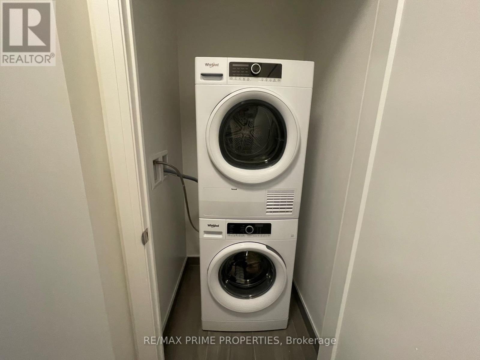 2611 - 8 Water Walk Drive, Markham (Unionville), Ontario  L3R 6L4 - Photo 5 - N12874774