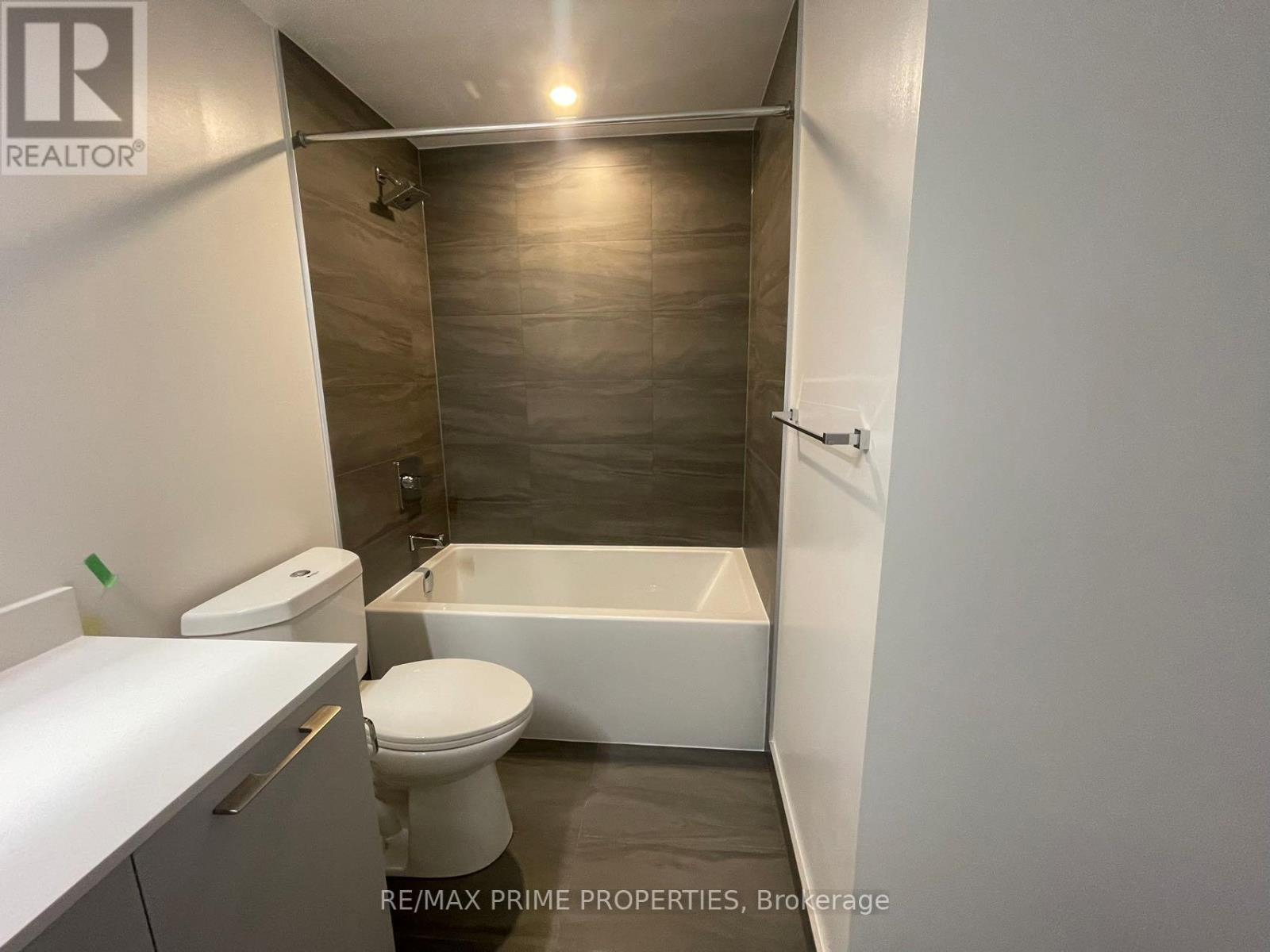 2611 - 8 Water Walk Drive, Markham (Unionville), Ontario  L3R 6L4 - Photo 7 - N12874774