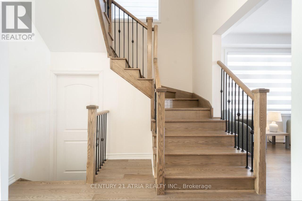 54 Kentledge Avenue, East Gwillimbury (Holland Landing), Ontario  L9N 0W3 - Photo 15 - N12874778