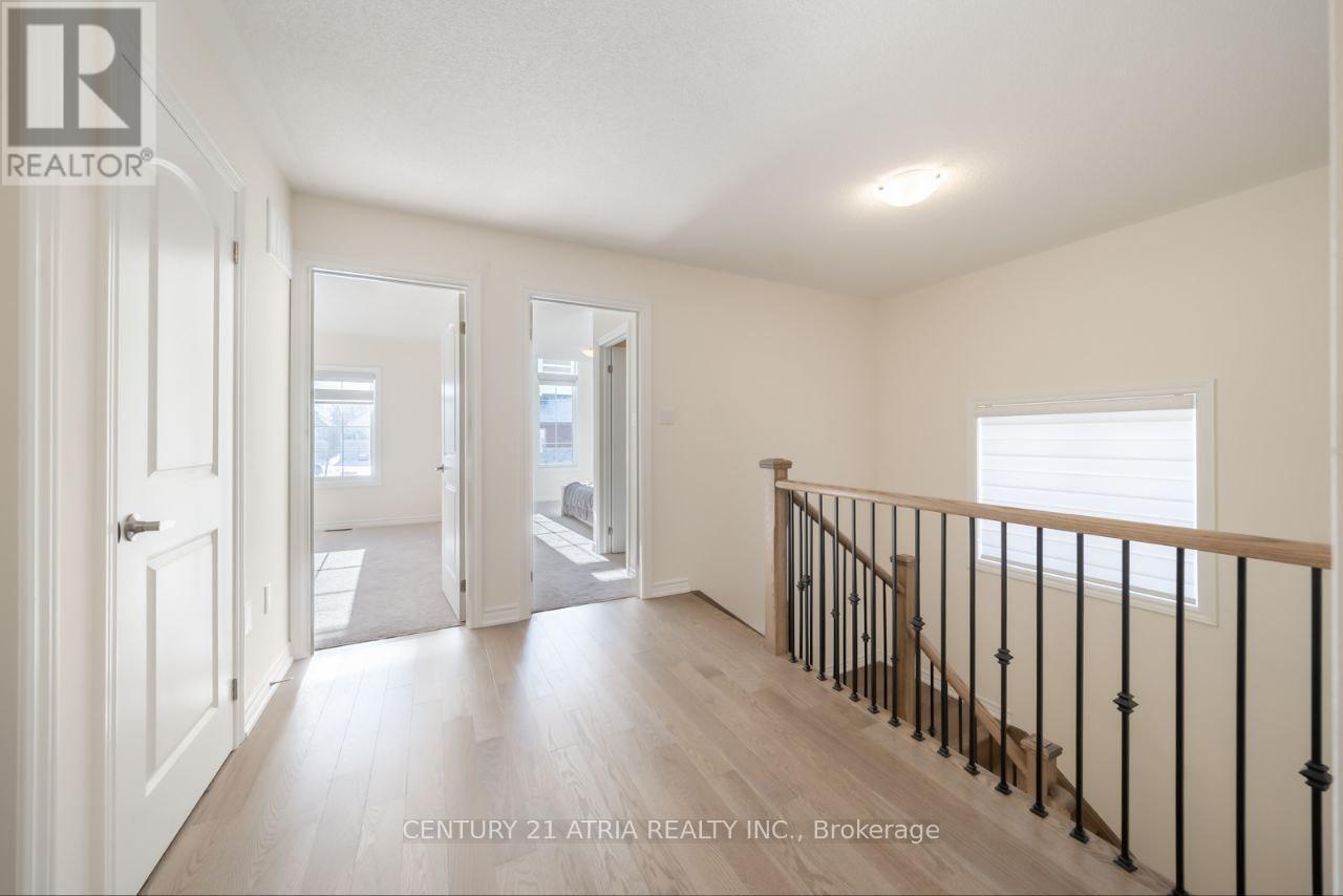 54 Kentledge Avenue, East Gwillimbury (Holland Landing), Ontario  L9N 0W3 - Photo 16 - N12874778