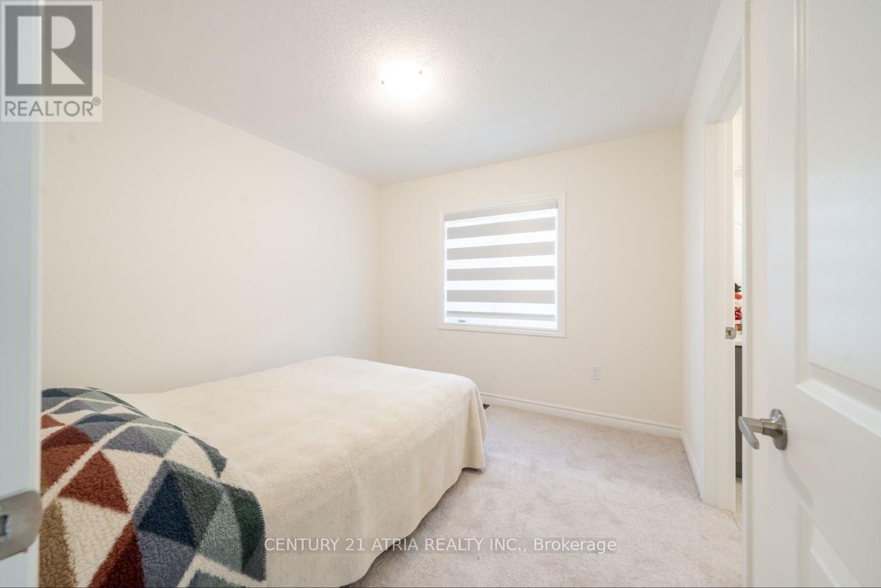 54 Kentledge Avenue, East Gwillimbury (Holland Landing), Ontario  L9N 0W3 - Photo 18 - N12874778