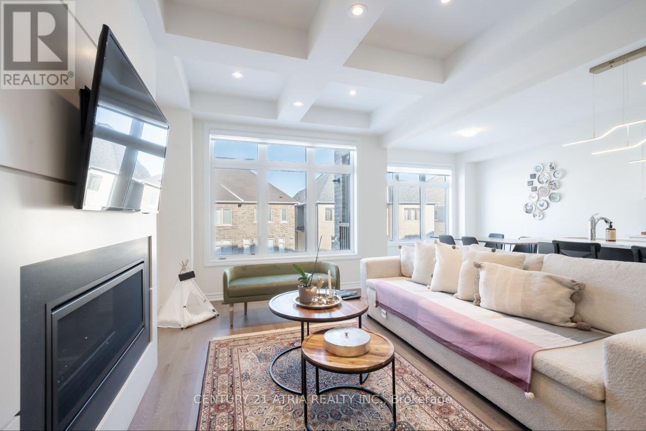 54 Kentledge Avenue, East Gwillimbury (Holland Landing), Ontario  L9N 0W3 - Photo 8 - N12874778