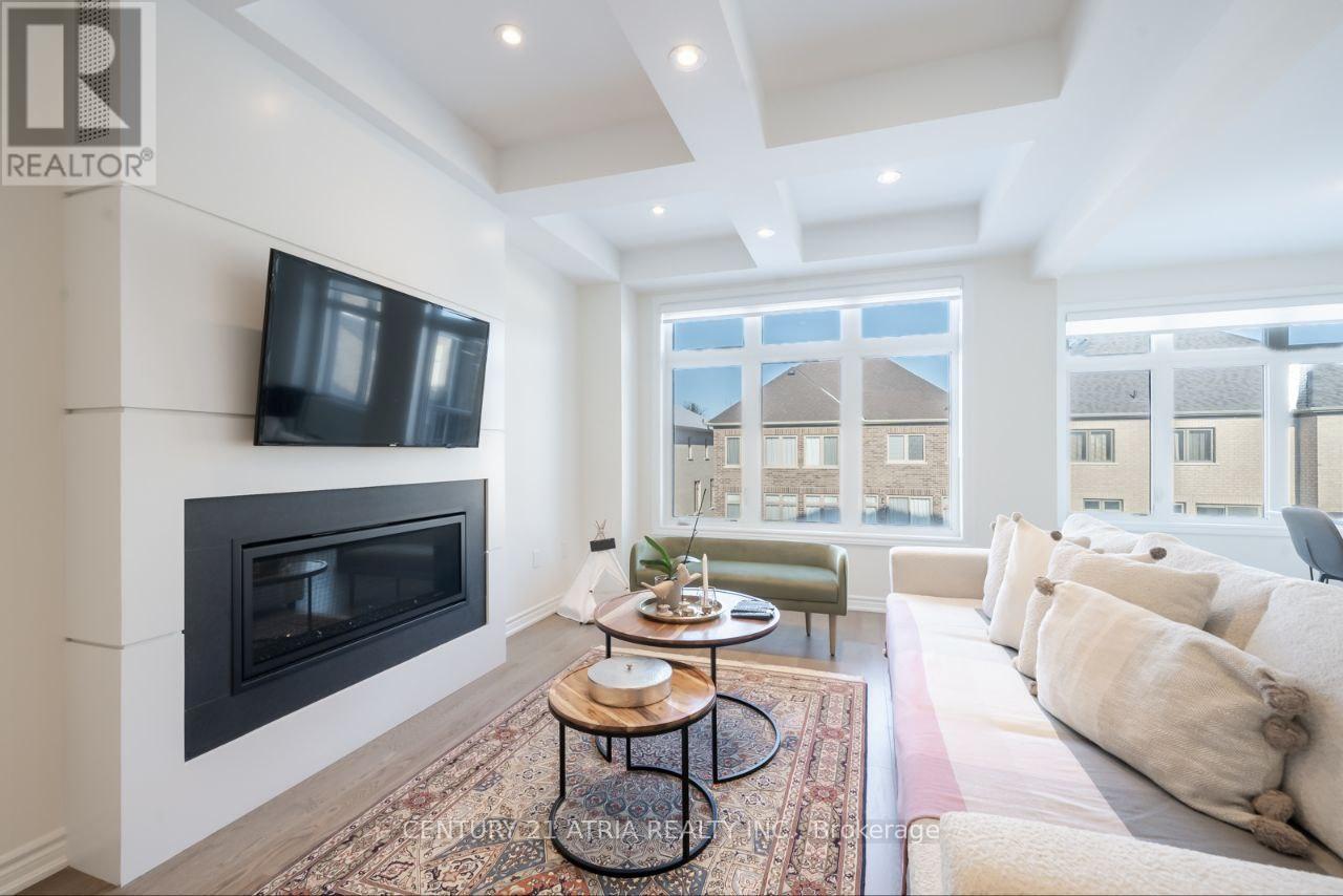 54 Kentledge Avenue, East Gwillimbury (Holland Landing), Ontario  L9N 0W3 - Photo 9 - N12874778