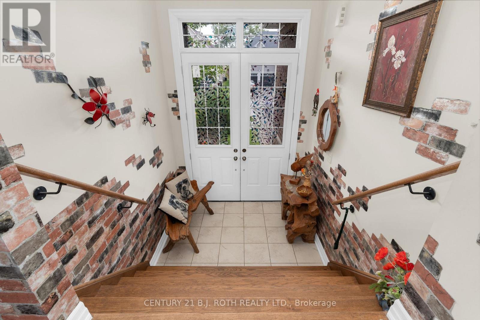 107 Allegra Drive, Wasaga Beach, Ontario  L9Z 0H5 - Photo 4 - S12874792