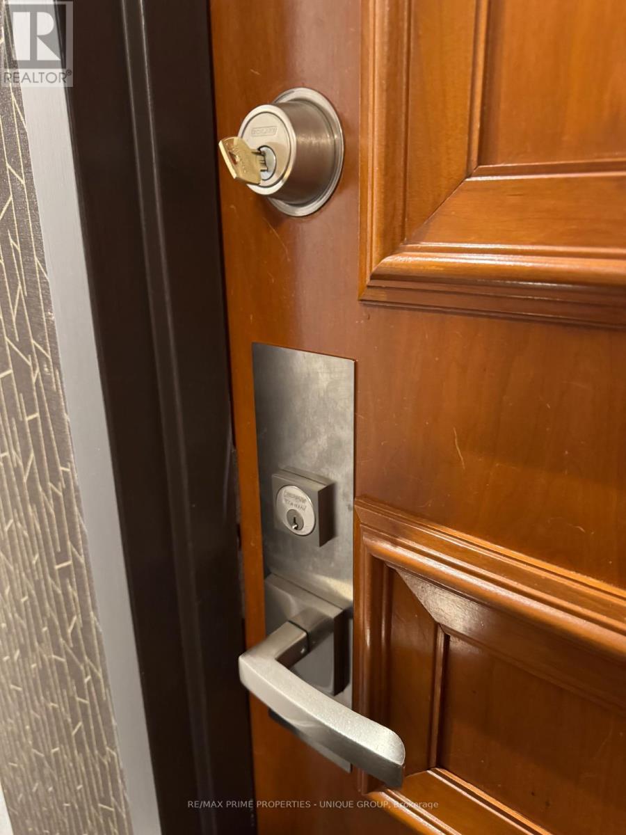 #1711 - 256 Doris Avenue, Toronto (Willowdale East), Ontario  M2N 6X8 - Photo 17 - C12866912