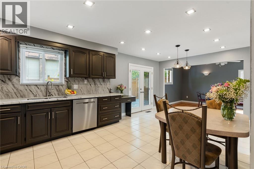 25 Burke Drive, Caledonia, Ontario  N3W 1C3 - Photo 13 - 40811717