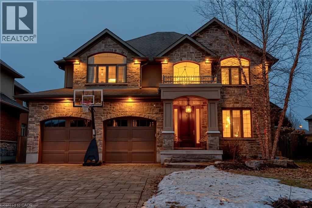 819 Copper Ridge Drive, Waterloo, Ontario  N2K 0B5 - Photo 1 - 40811301