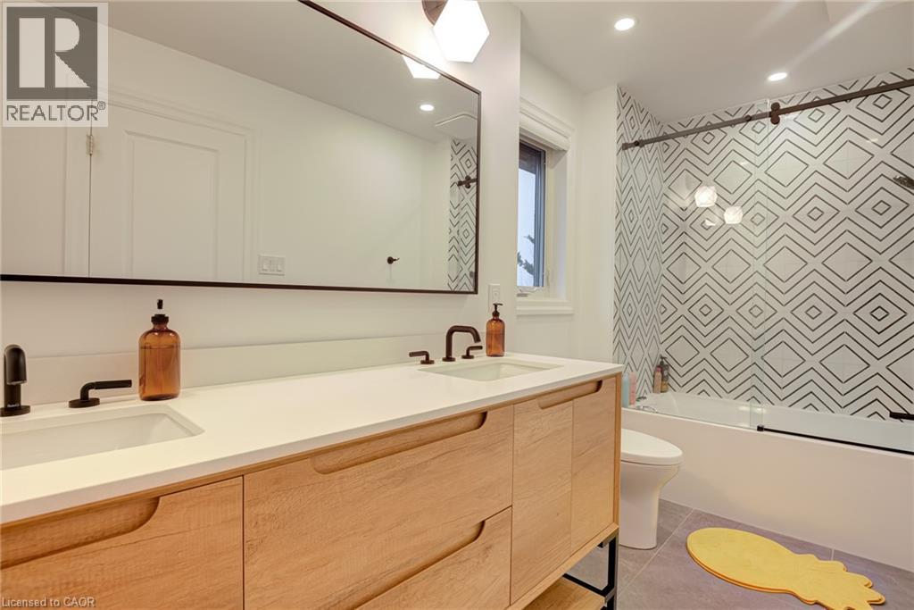 819 Copper Ridge Drive, Waterloo, Ontario  N2K 0B5 - Photo 28 - 40811301