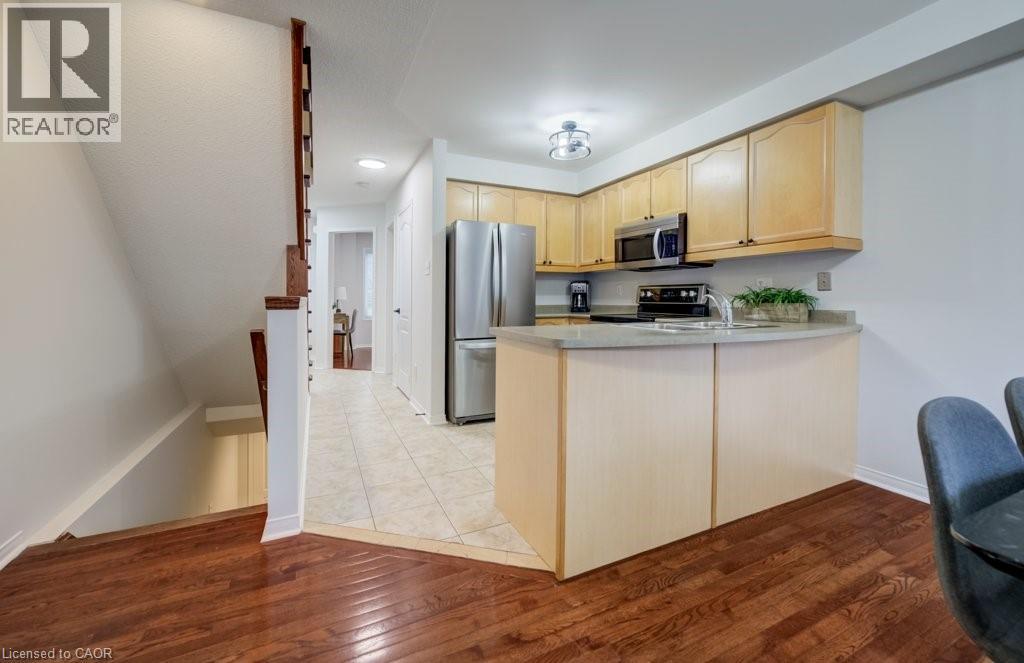 2058 Glenhampton Road, Oakville, Ontario  L6M 3T9 - Photo 13 - 40810713