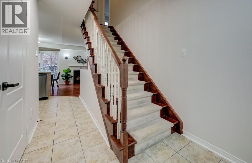 2058 Glenhampton Road, Oakville, Ontario  L6M 3T9 - Photo 8 - 40810713