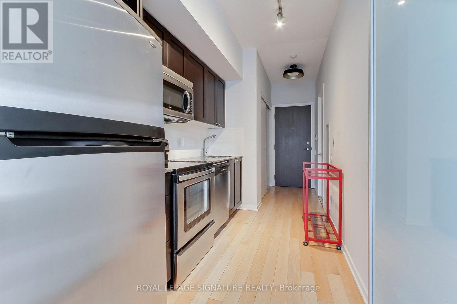 1511 - 103 The Queensway, Toronto (High Park-Swansea), Ontario  M6S 5B4 - Photo 10 - W12874634