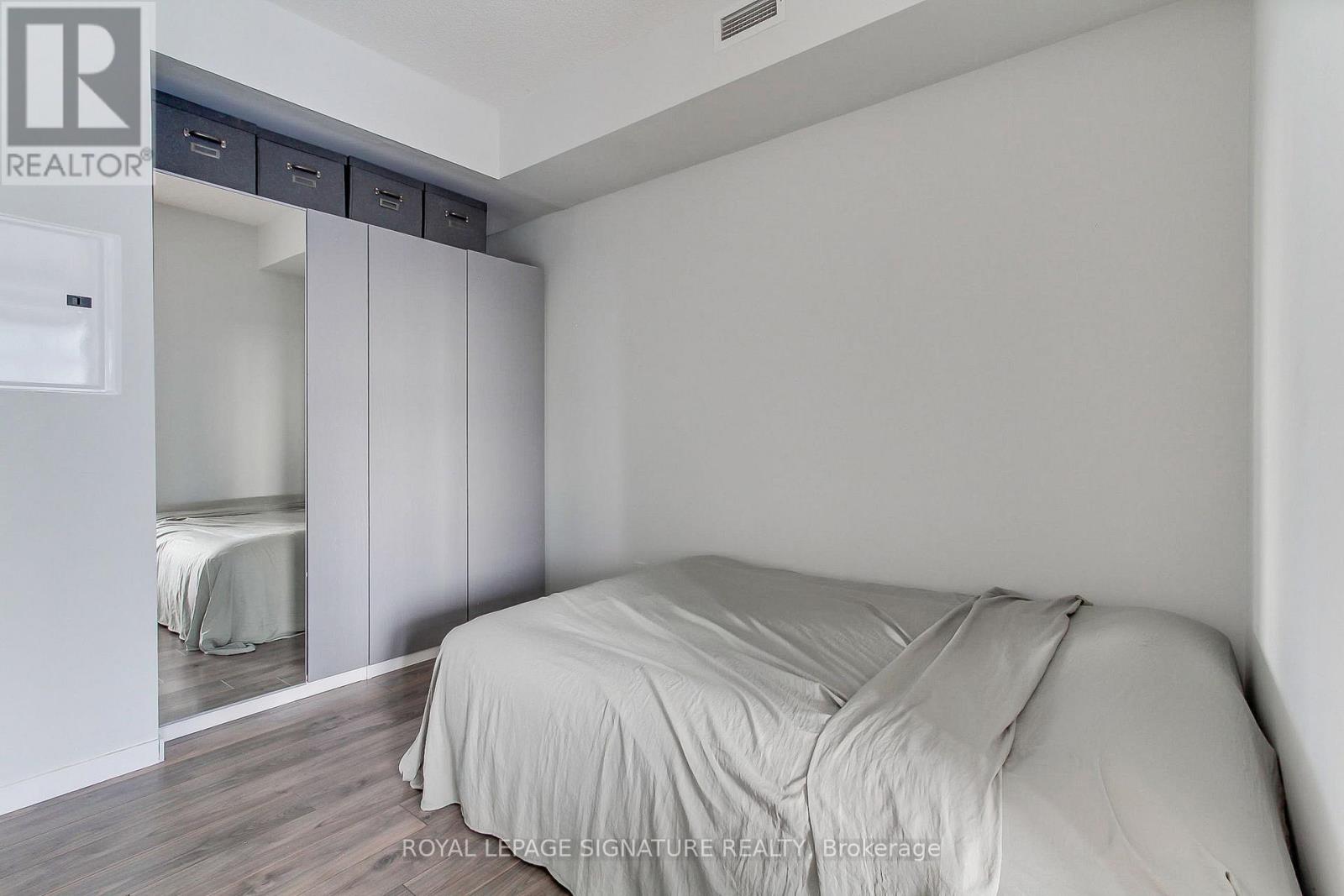 1511 - 103 The Queensway, Toronto (High Park-Swansea), Ontario  M6S 5B4 - Photo 25 - W12874634