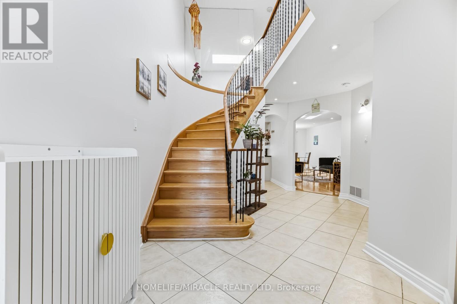 60 Trewartha Crescent, Brampton, Ontario  L6Z 1X4 - Photo 6 - W12874650