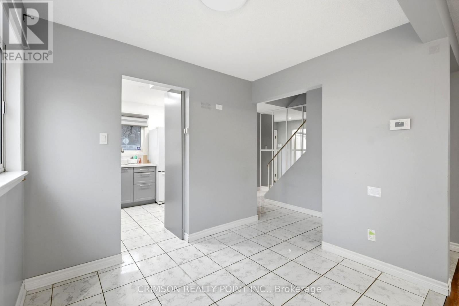 34 Hillbank Trail, Brampton (Central Park), Ontario  L6S 1P6 - Photo 10 - W12874704