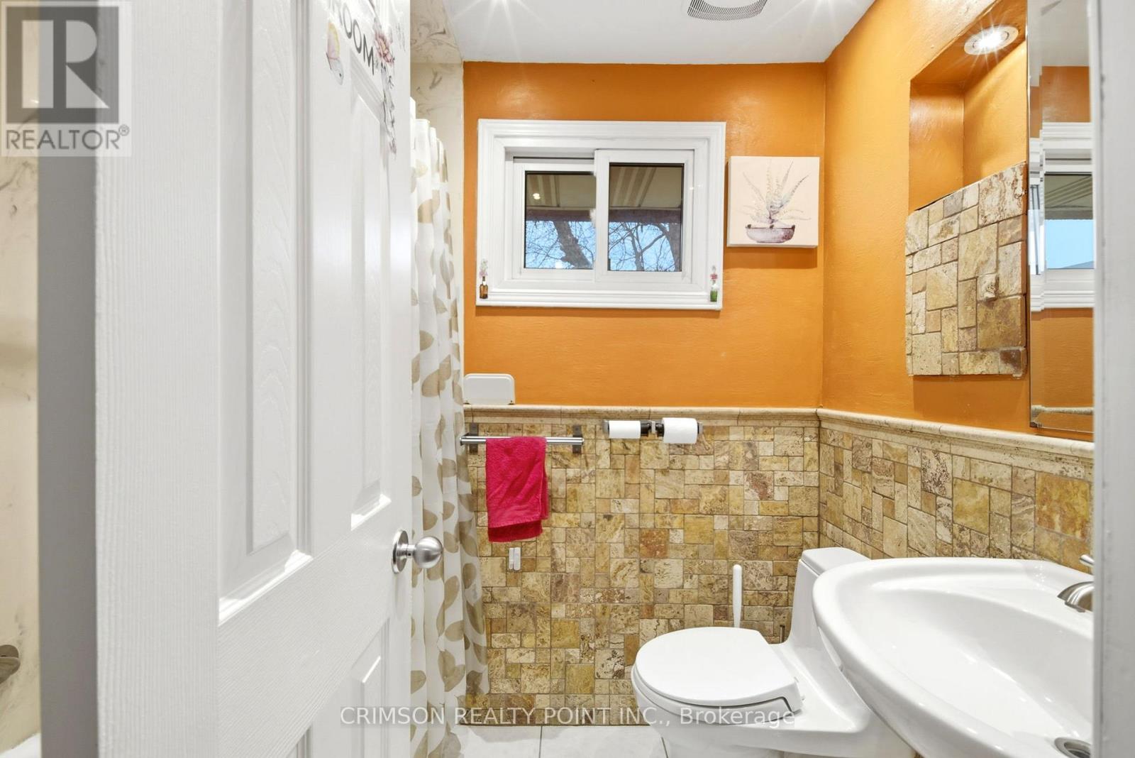 34 Hillbank Trail, Brampton (Central Park), Ontario  L6S 1P6 - Photo 17 - W12874704