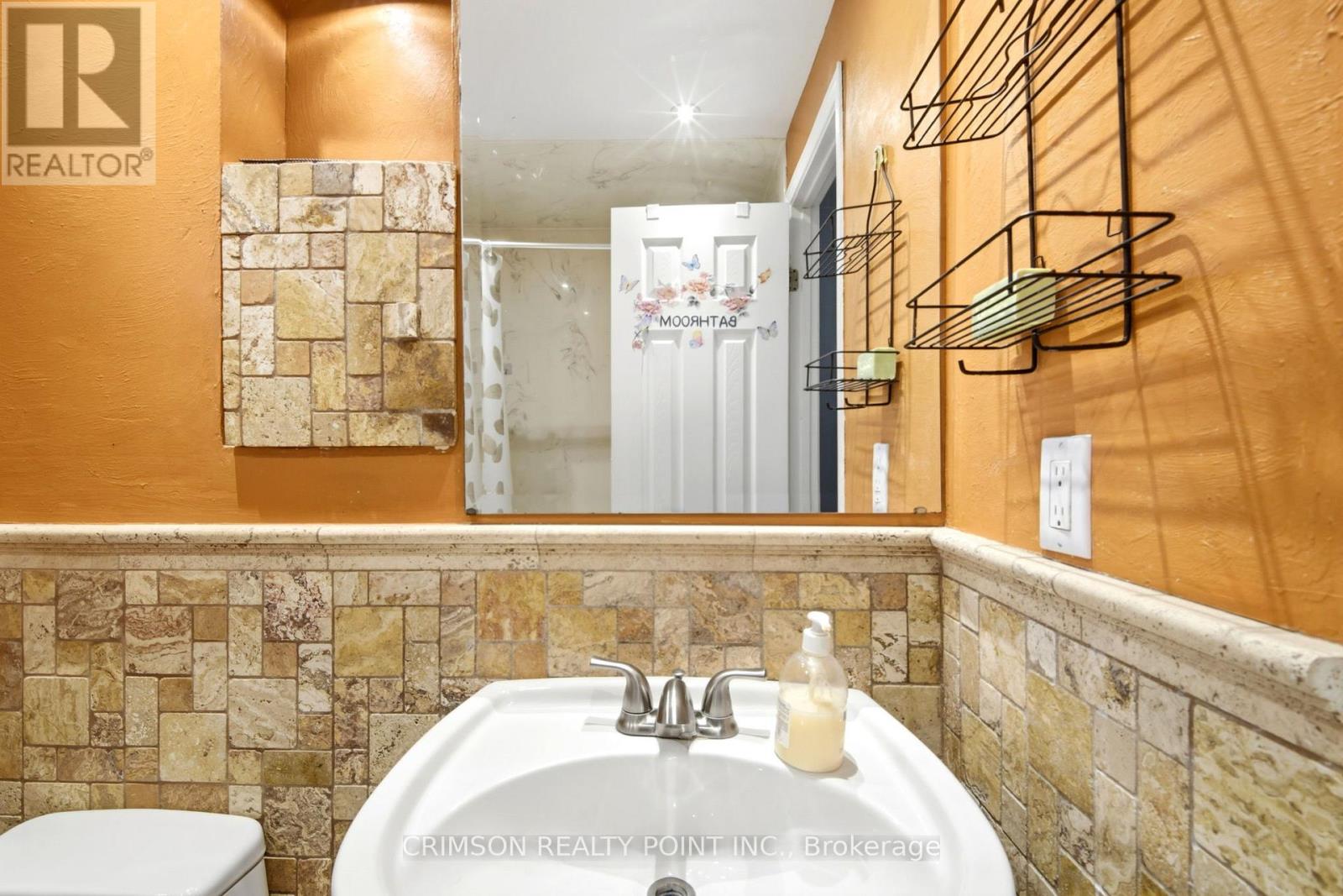 34 Hillbank Trail, Brampton (Central Park), Ontario  L6S 1P6 - Photo 18 - W12874704