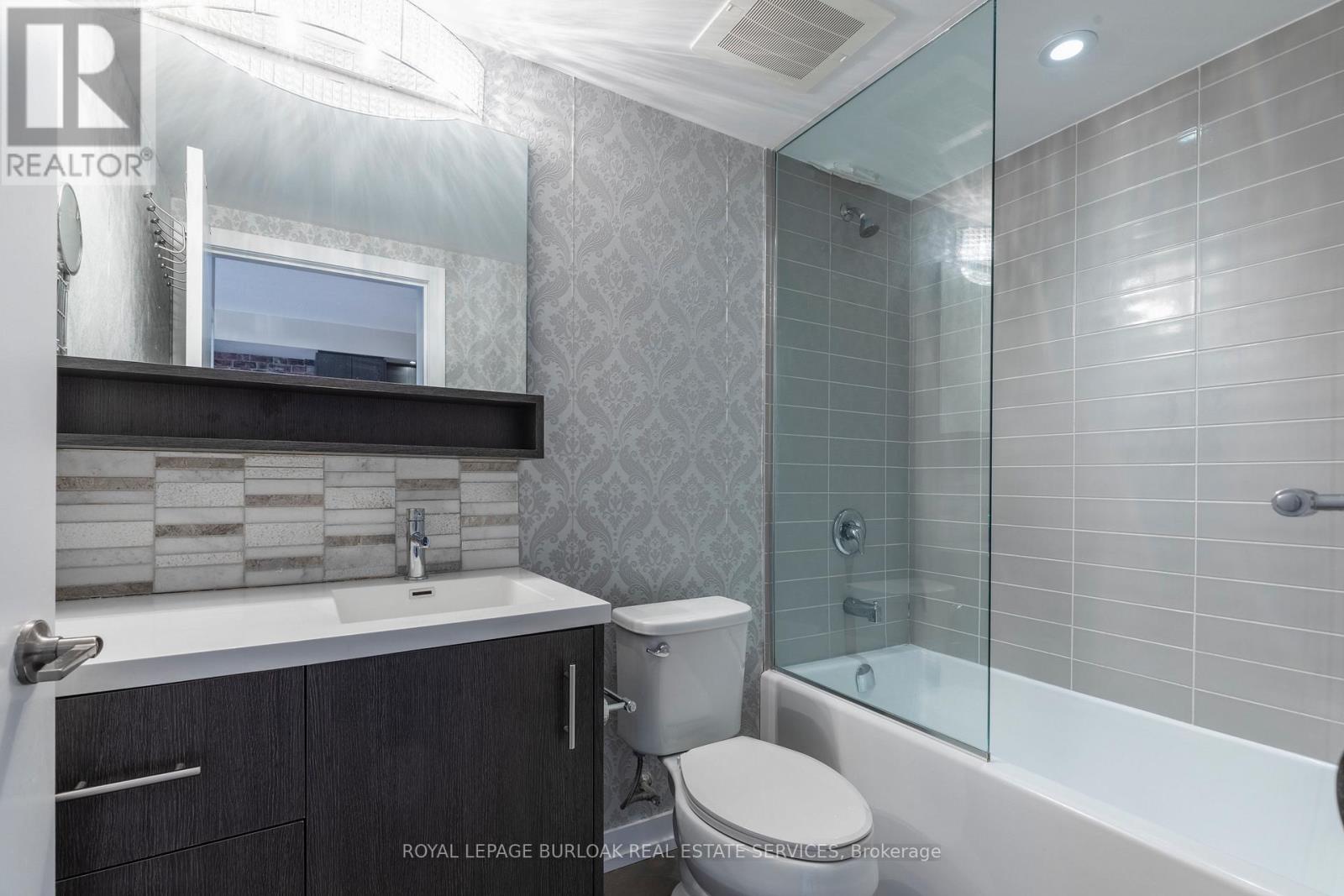 224 - 457 Plains Road E, Burlington, Ontario  L7T 2E2 - Photo 16 - W12874724