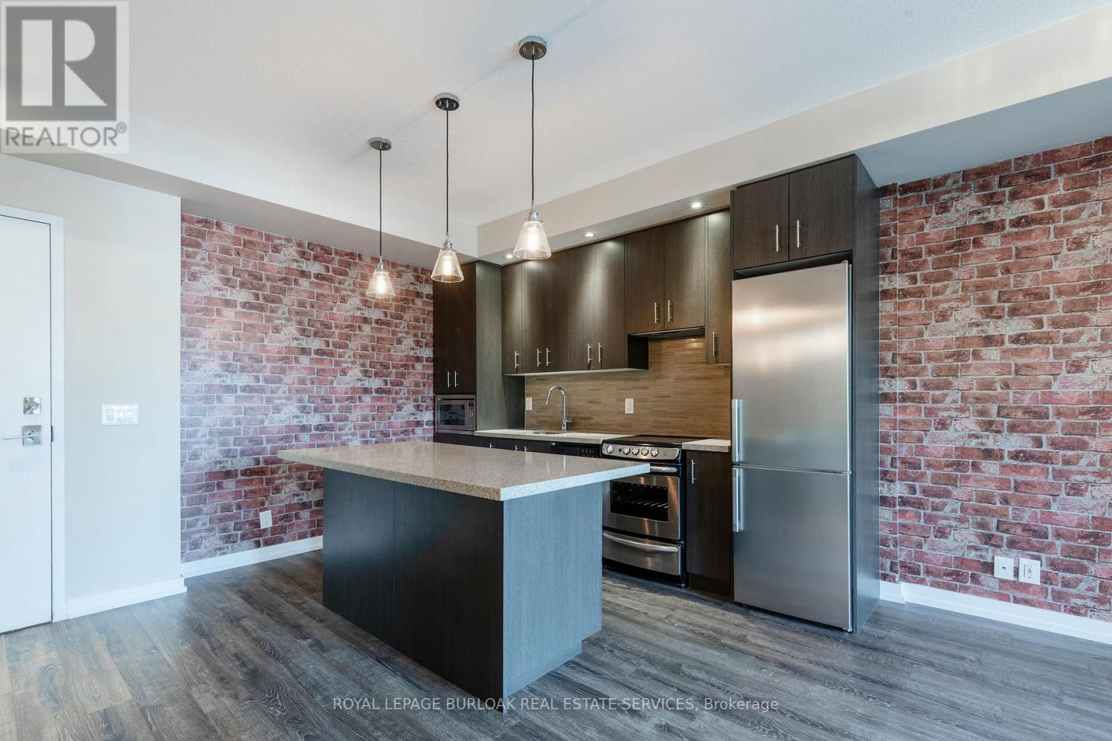 224 - 457 Plains Road E, Burlington, Ontario  L7T 2E2 - Photo 4 - W12874724