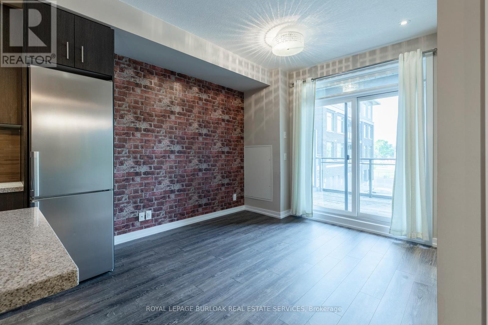 224 - 457 Plains Road E, Burlington, Ontario  L7T 2E2 - Photo 8 - W12874724