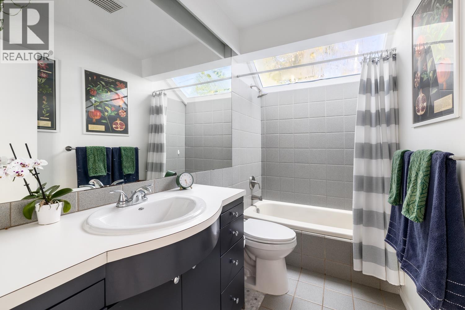 3841 Lonsdale Avenue, North Vancouver, British Columbia  V7N 3K8 - Photo 24 - R3098993