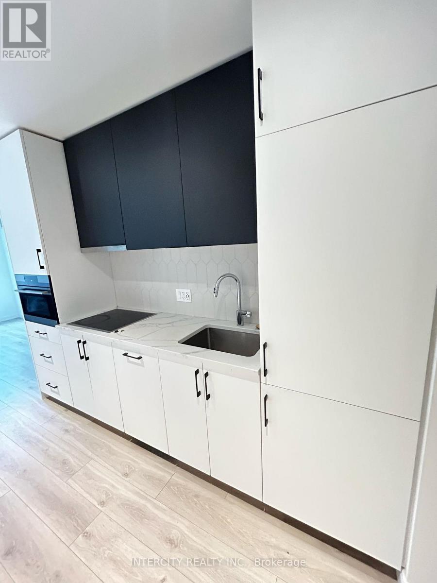 1404 - 741 King Street W, Kitchener, Ontario  N2G 0E9 - Photo 4 - X12874644