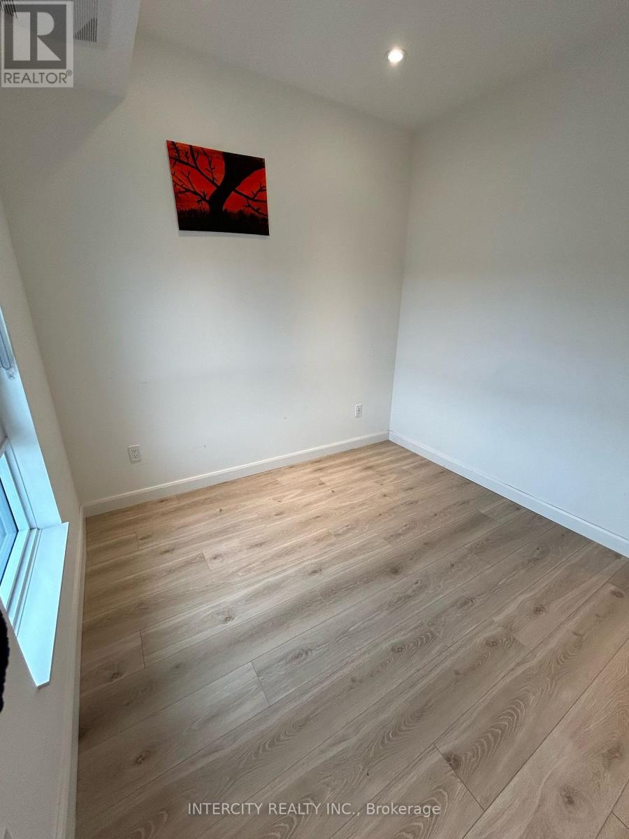 1404 - 741 King Street W, Kitchener, Ontario  N2G 0E9 - Photo 9 - X12874644