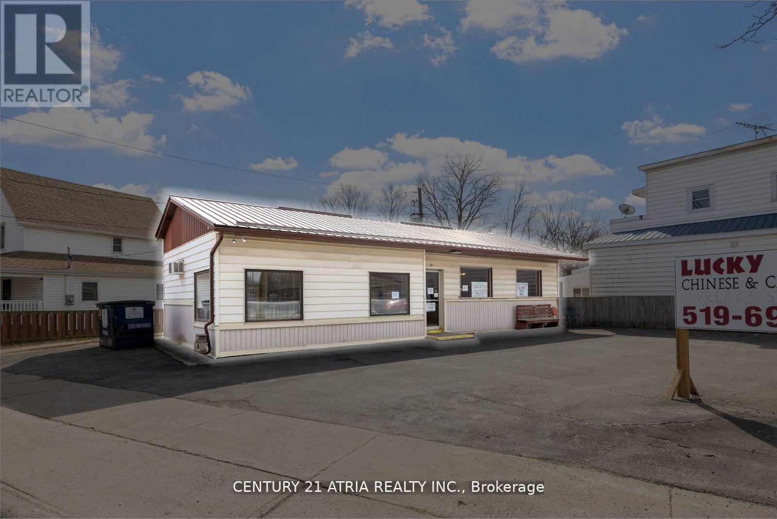 81 LONDON ROAD, chatham-kent (thamesville), Ontario