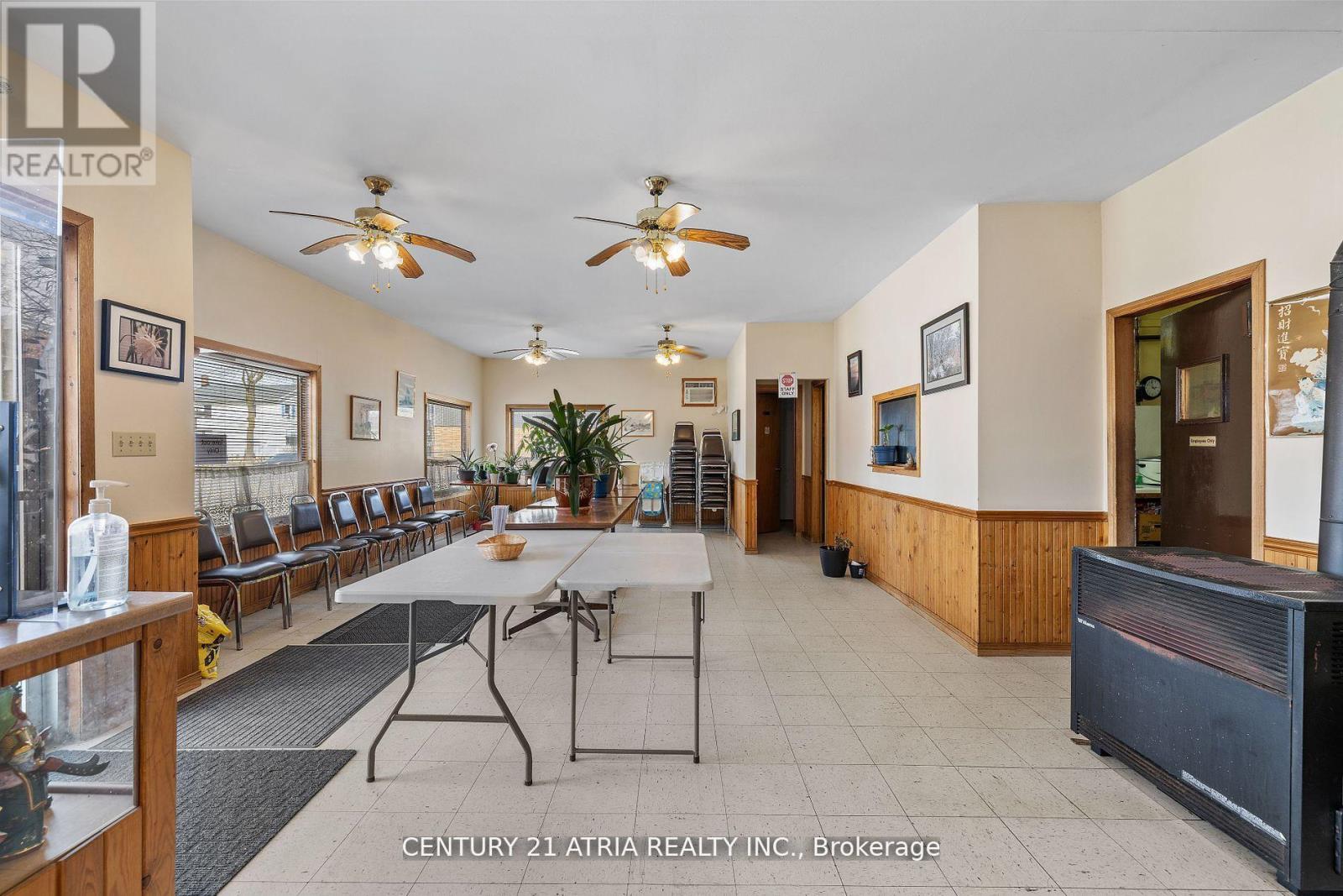 81 London Road, Chatham-Kent (Thamesville), Ontario  N0P 2K0 - Photo 4 - X12874714