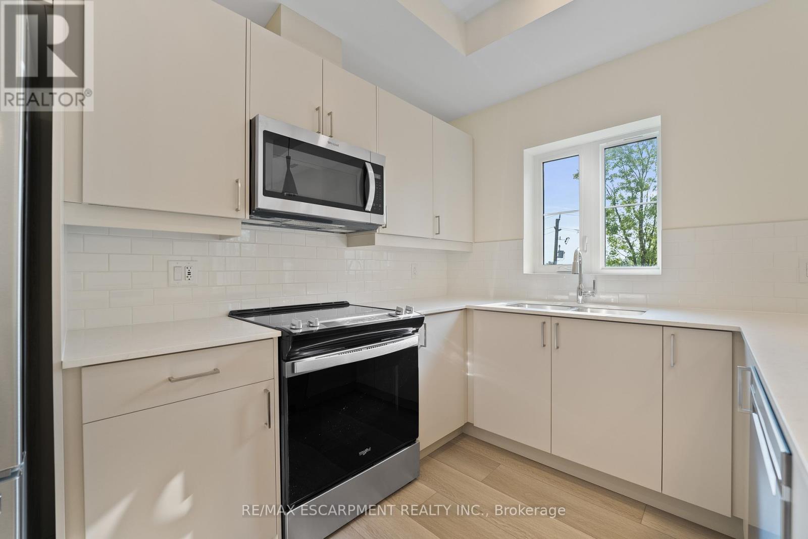 309 - 123 Lincoln Street, Welland (Broadway), Ontario  L3C 6P8 - Photo 10 - X12874716