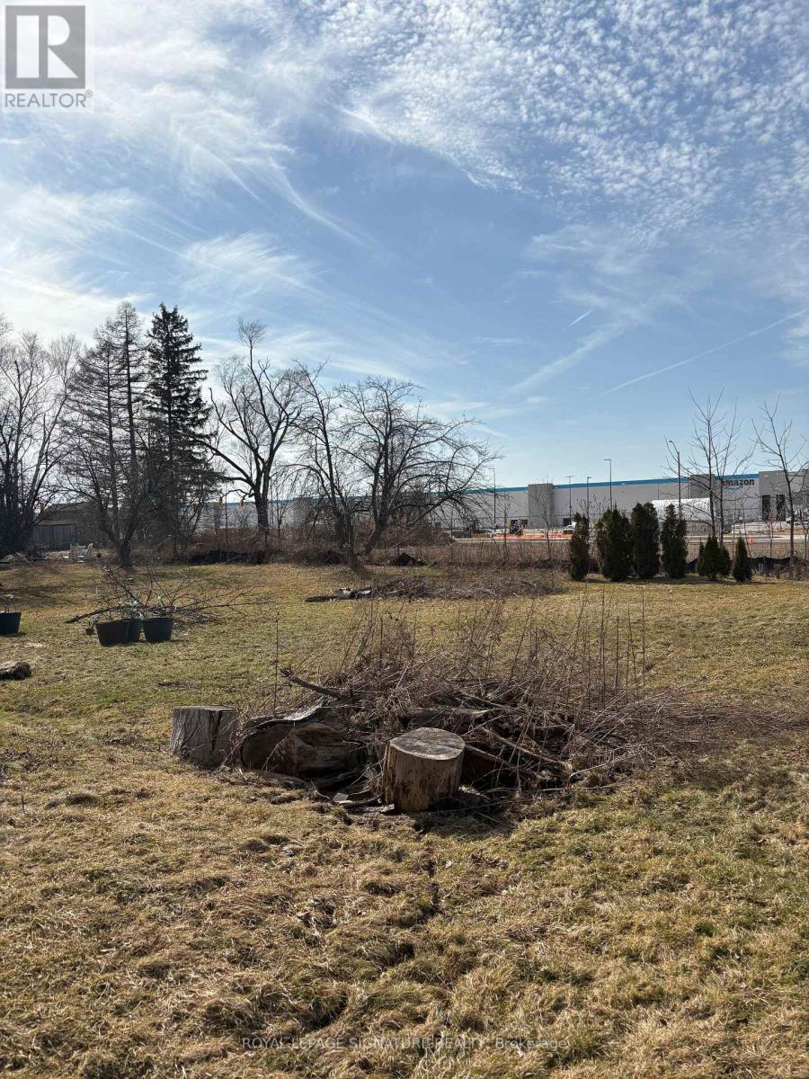 2492 Upper James Street, Hamilton, Ontario  L0R 1W0 - Photo 3 - X12874736