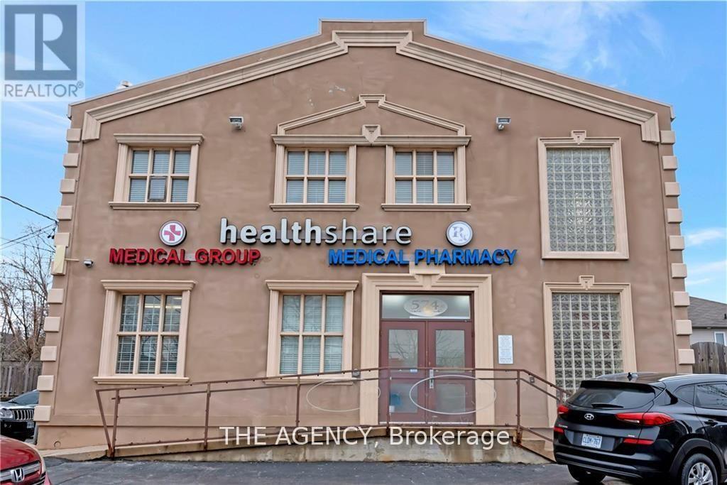 574 UPPER JAMES STREET, hamilton (southam), Ontario