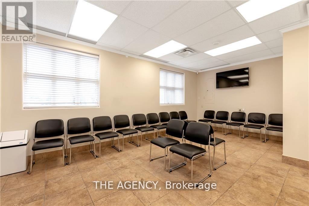 574 Upper James Street, Hamilton (Southam), Ontario  L9C 2Y6 - Photo 5 - X12874782