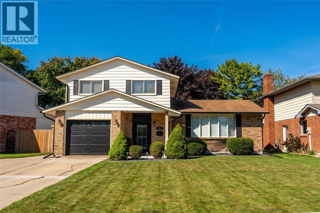668 WINCHESTER CRESCENT, Sarnia, Ontario