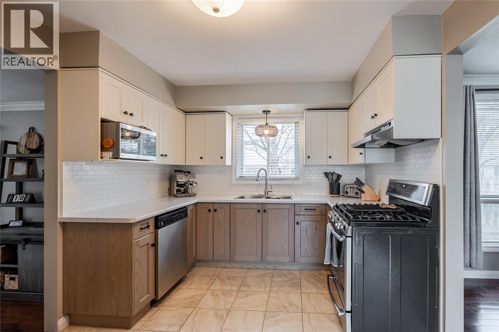 668 Winchester Crescent, Sarnia, Ontario  N7S 4P5 - Photo 10 - 26005170