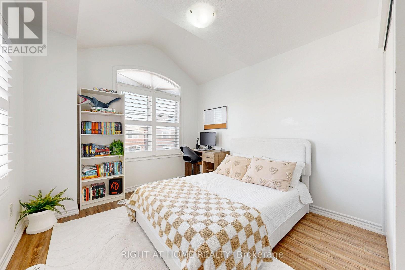 72 Ayers Crescent, Toronto, Ontario  M1L 0C4 - Photo 25 - E12873116