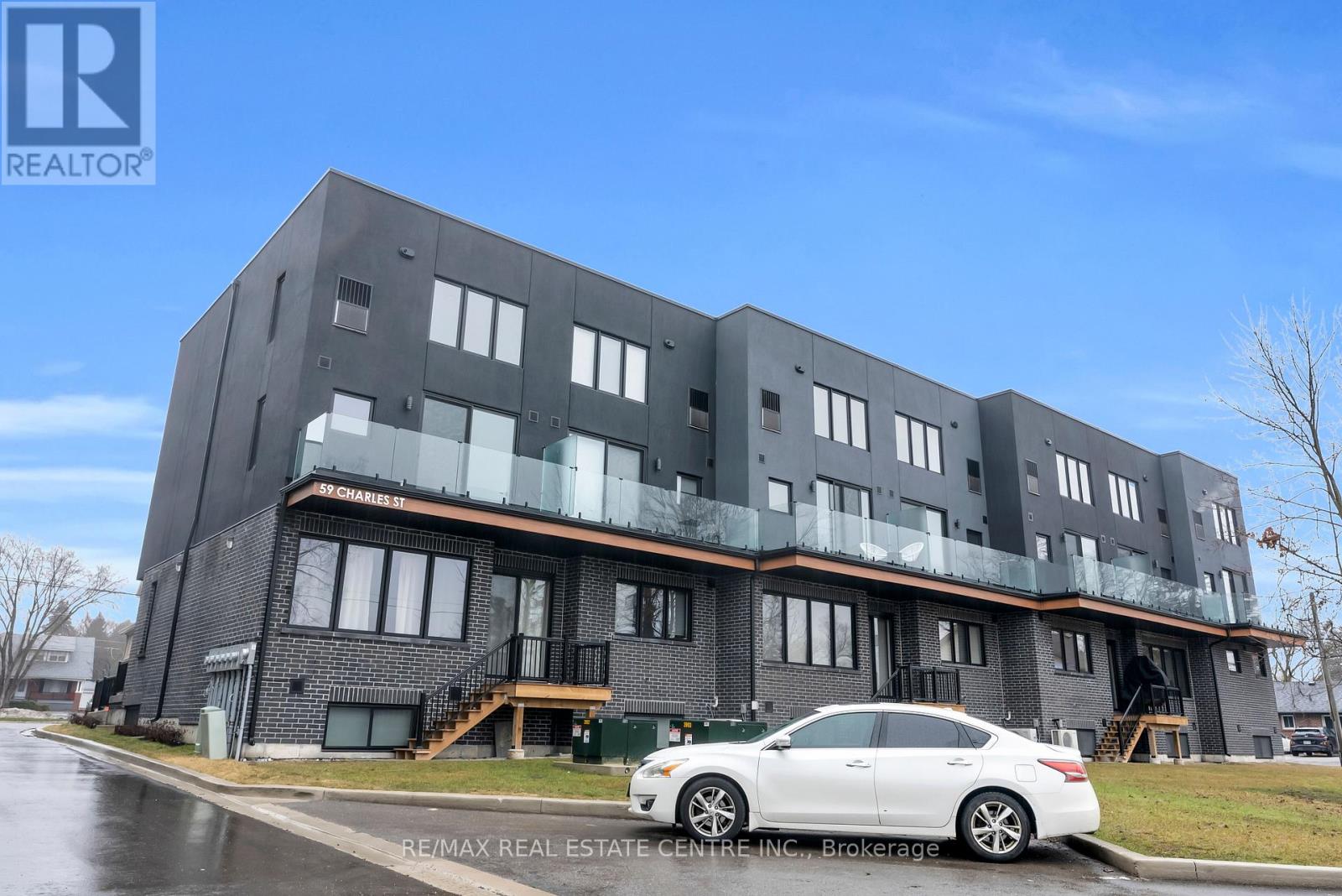 2 - 59 Charles Street, Newmarket (Central Newmarket), Ontario  L3Y 3V7 - Photo 3 - N12866748