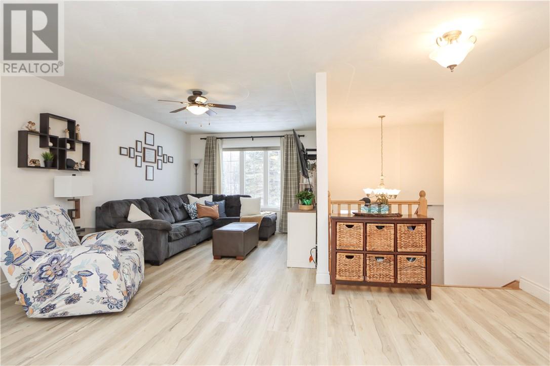 254 Leroux Street, Chelmsford, Ontario  P0M 1L0 - Photo 13 - 2126715