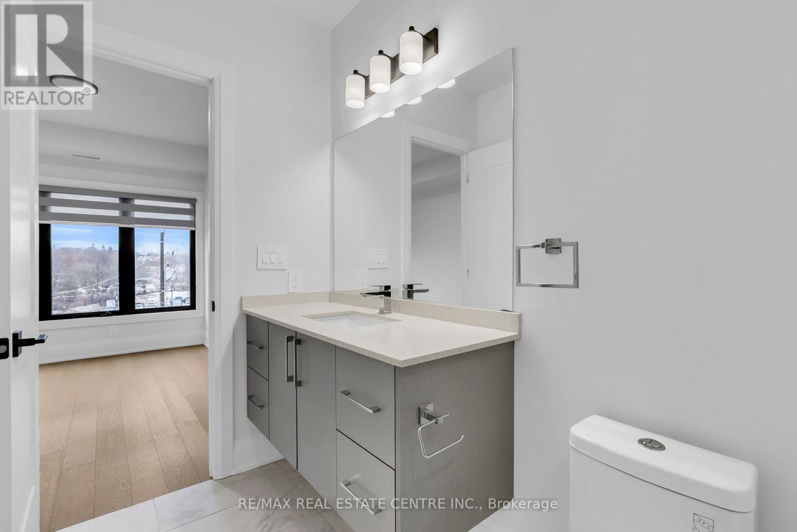 2 - 59 Charles Street, Newmarket (Central Newmarket), Ontario  L3Y 3V7 - Photo 38 - N12867456