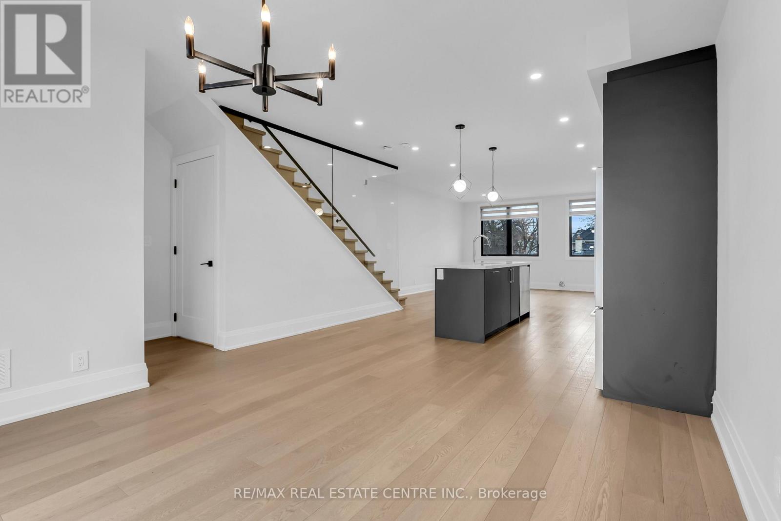 2 - 59 Charles Street, Newmarket (Central Newmarket), Ontario  L3Y 3V7 - Photo 12 - N12867456