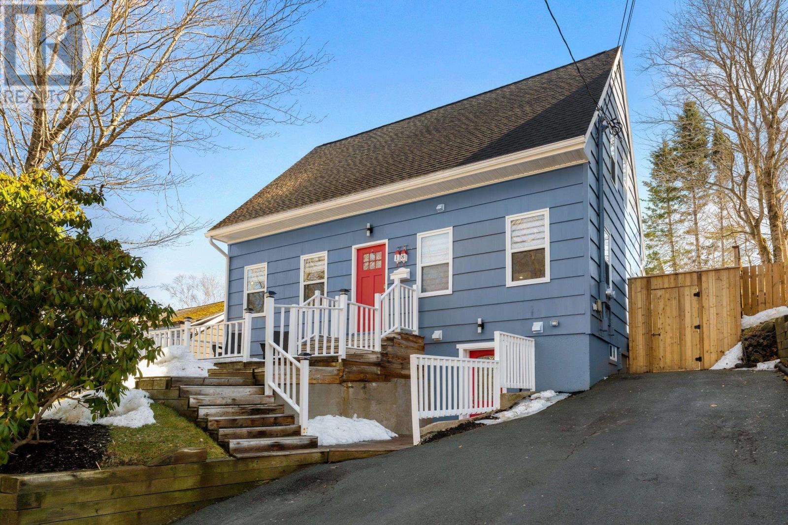 18 Forest Hill Drive, Halifax, Nova Scotia  B3M 1X4 - Photo 2 - 202604405