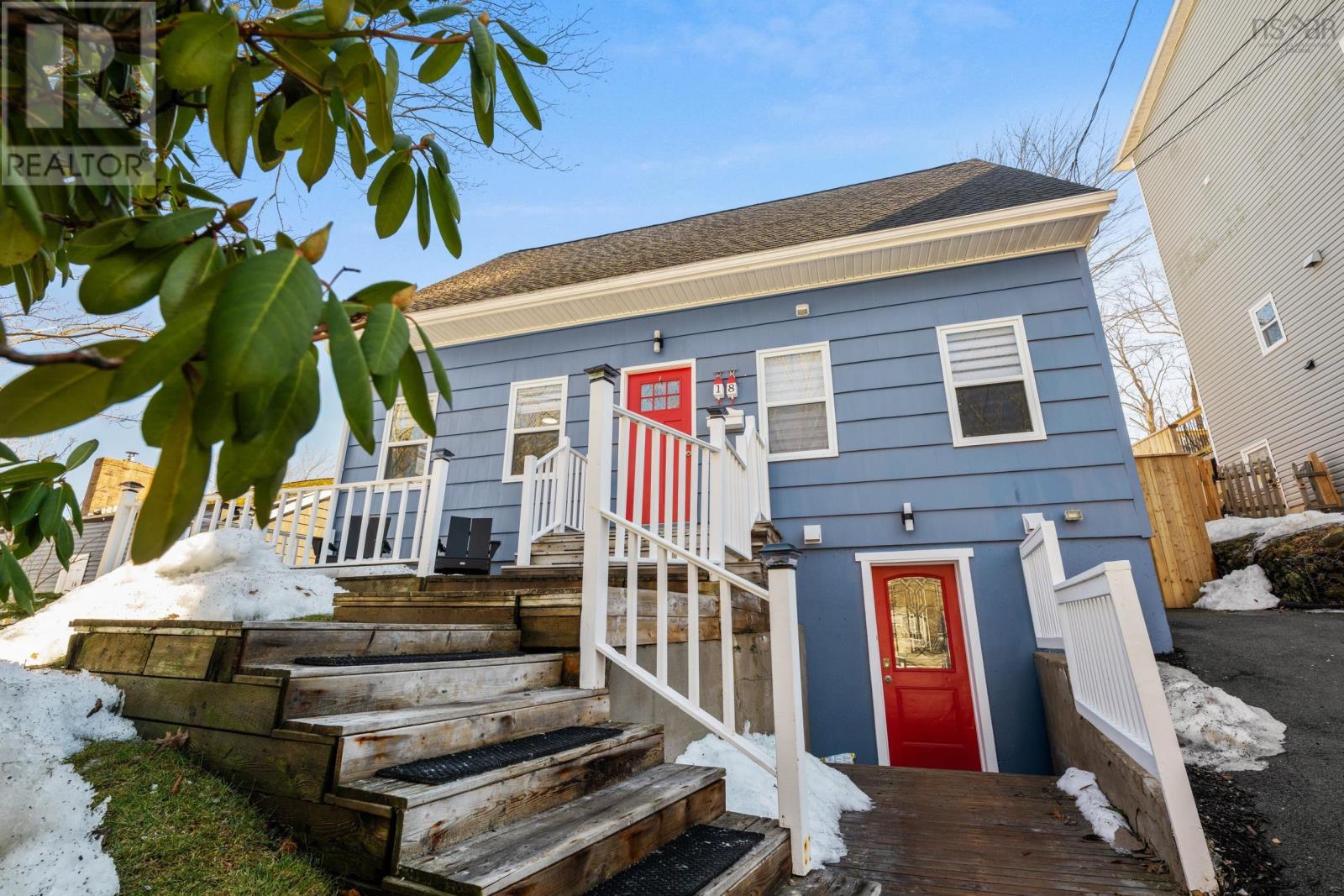 18 Forest Hill Drive, Halifax, Nova Scotia  B3M 1X4 - Photo 3 - 202604405