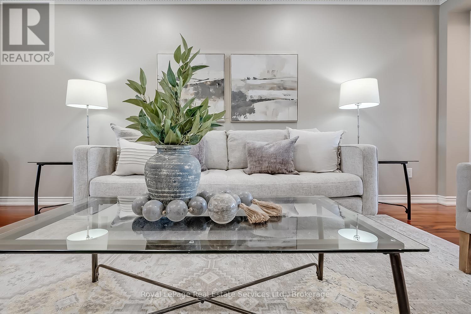 1274 Hilton Lane, Oakville, Ontario  L6M 2V2 - Photo 8 - W12871092