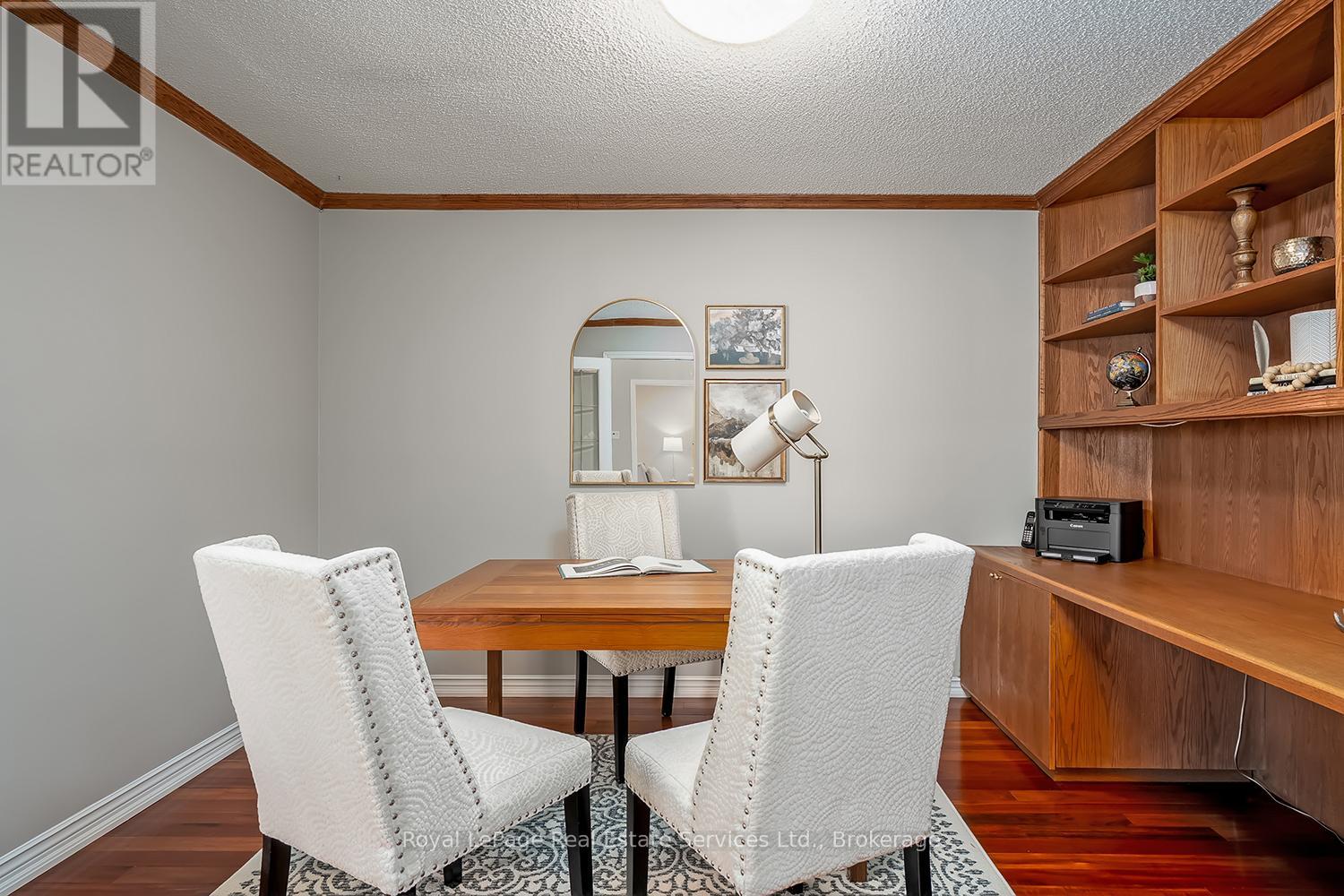 1274 Hilton Lane, Oakville, Ontario  L6M 2V2 - Photo 12 - W12871092