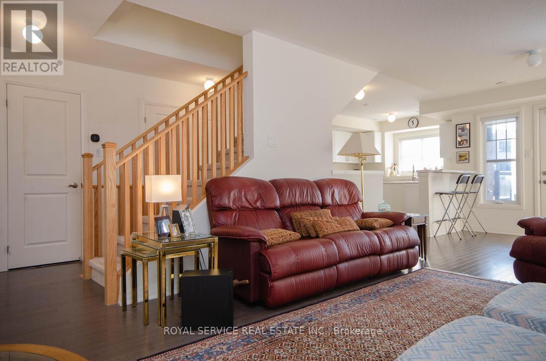 114 King William Way, Clarington, Ontario  L1C 7E8 - Photo 6 - E12874912