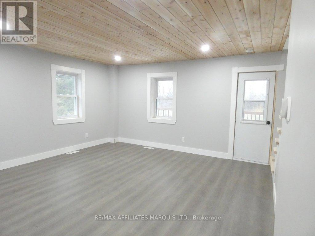 18400 Kenyon Conc Rd 5 Road, North Glengarry, Ontario  K0C 1T0 - Photo 11 - X12874842