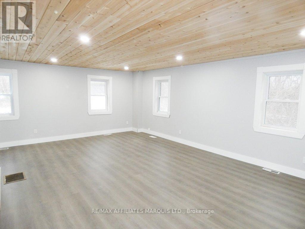 18400 Kenyon Conc Rd 5 Road, North Glengarry, Ontario  K0C 1T0 - Photo 12 - X12874842