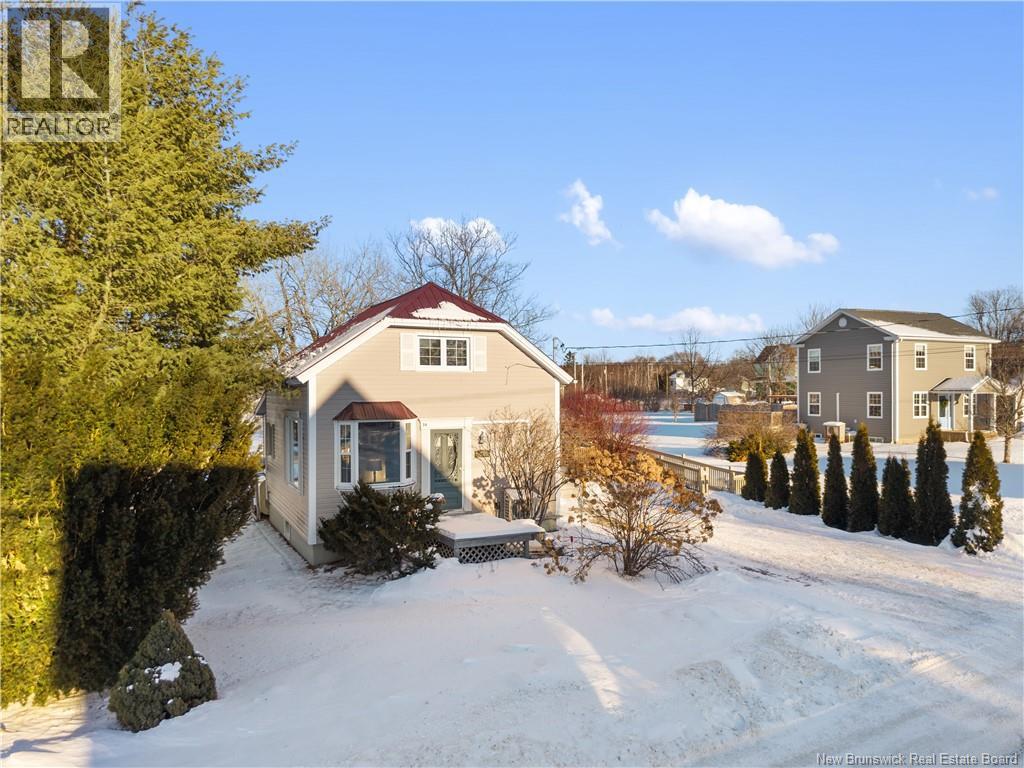34 Manse Street, Miramichi, New Brunswick  E1N 4H1 - Photo 1 - NB132651