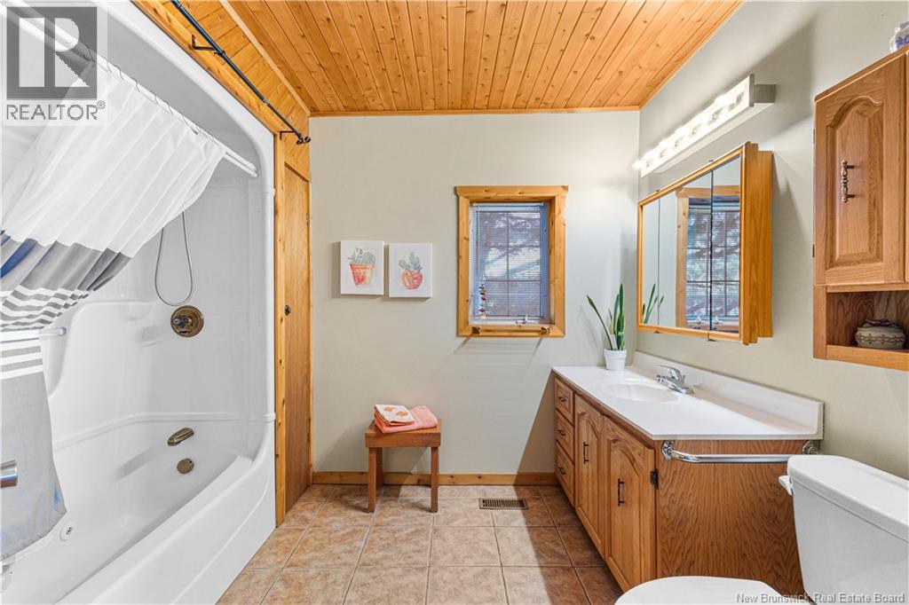 34 Manse Street, Miramichi, New Brunswick  E1N 4H1 - Photo 29 - NB132651