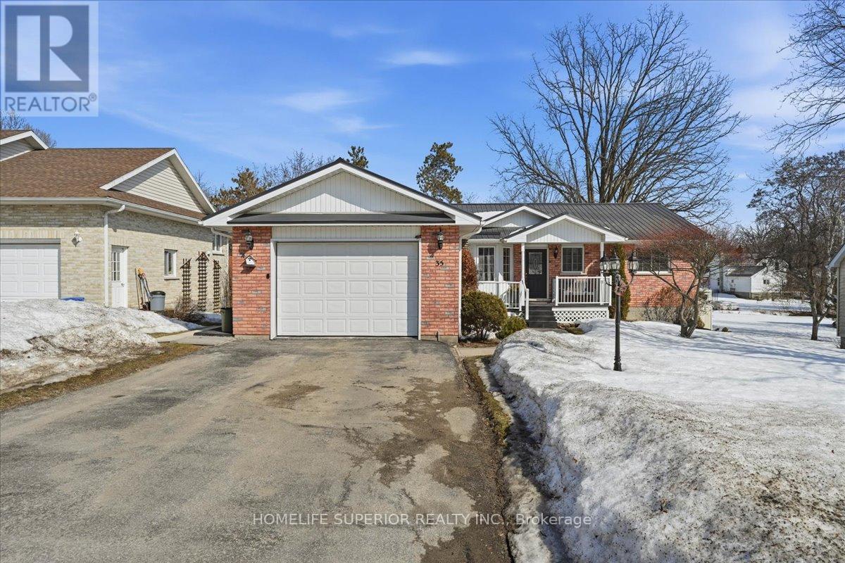 35 NELSON STREET, Centre Hastings, Ontario