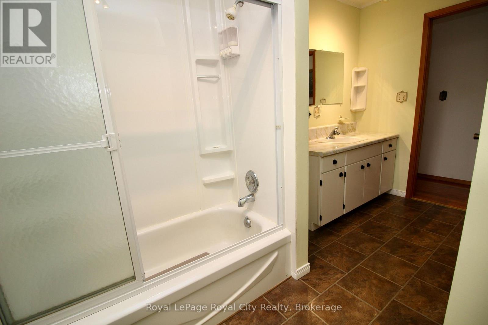 3527 6 Highway, Northern Bruce Peninsula, Ontario  N0H 1W0 - Photo 21 - X12874868